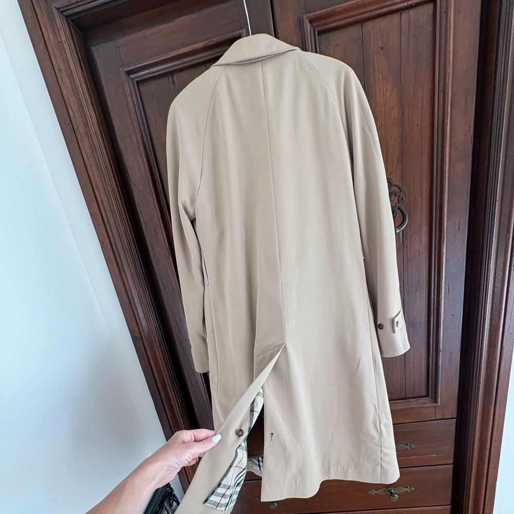 90’s-Era Vintage BURBERRY Trench Coat, Minimalist à la CBK, Size 6 - Picture 4 of 8